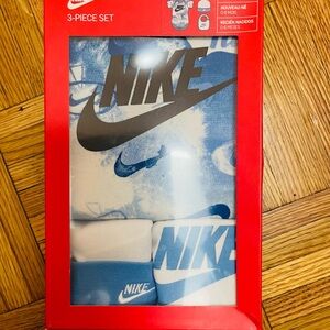 Nike Men's Blue and White Athletic Socks Set